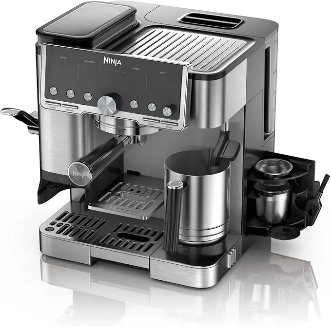 Ninja Luxe Pro ES701EU 3-in-1 coffee maker in silver with grinder, milk frother, and 5 preset functions.