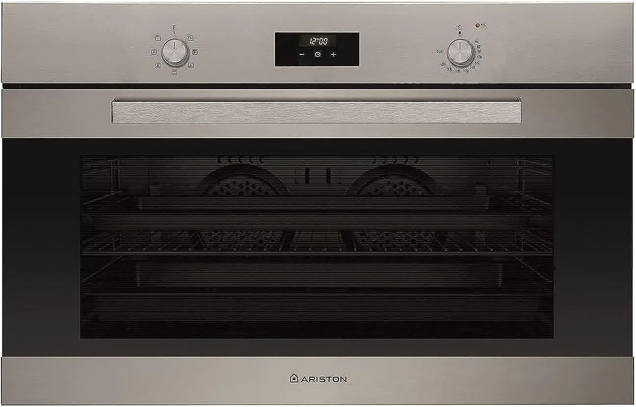 SVASTY compact automatic pasta extruder machine for spaghetti and fettuccine.