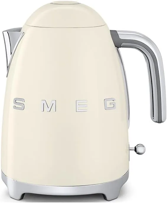 Smeg 50’s retro style 1.7L cream kettle with stainless steel, 360° swivel base, and water level indicator.