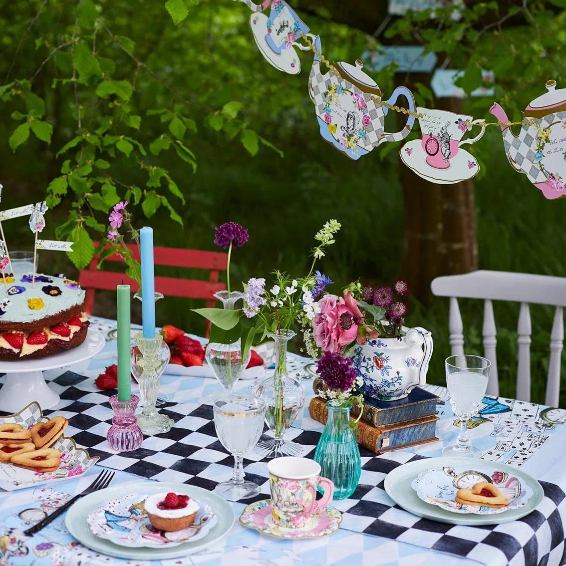 alice table runner 2