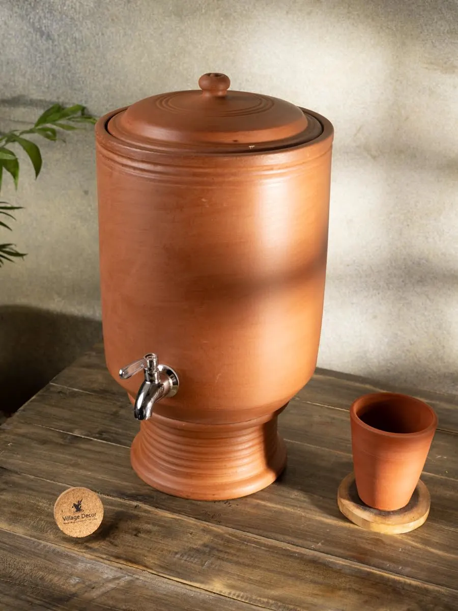 clay water pot 1
