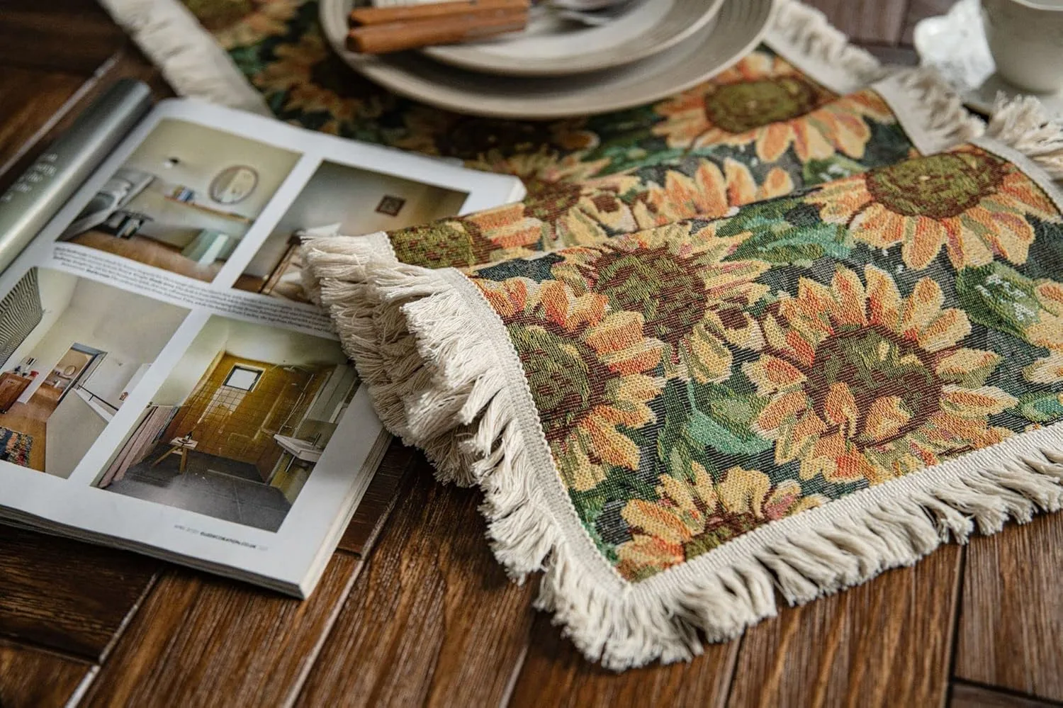 floral table runner blue 2