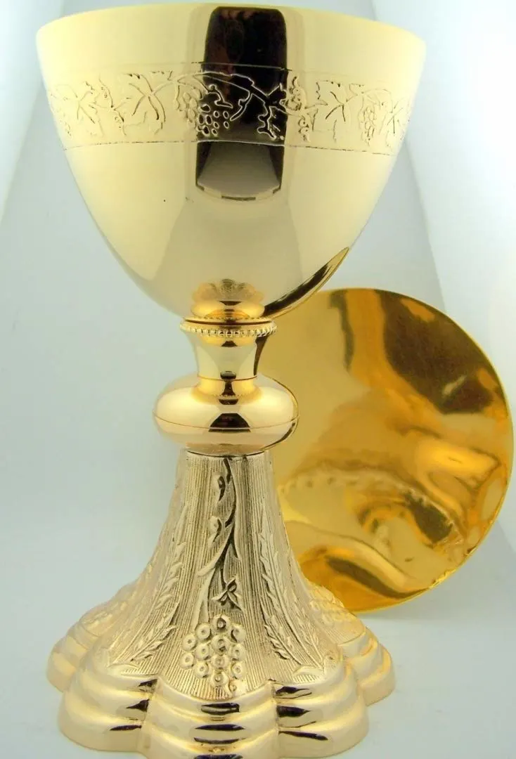 gold chalice paten 1