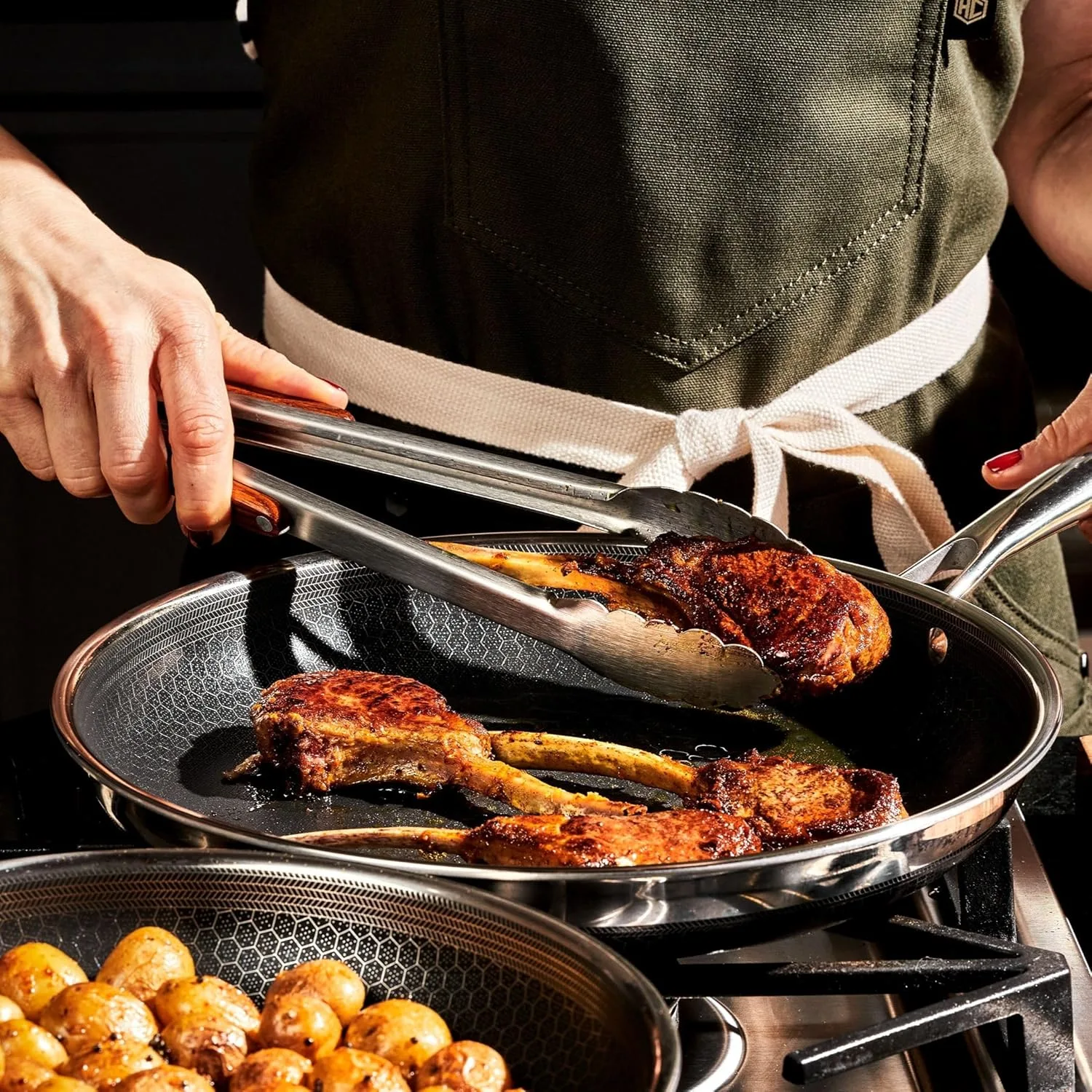 hexclad hybrid frying pan 2