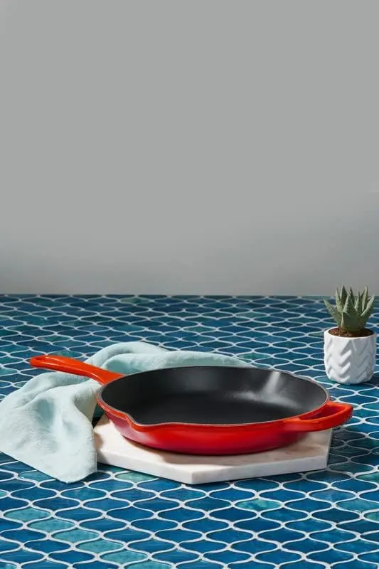 le creuset enameled cast iron skillet 20cm cherry 2