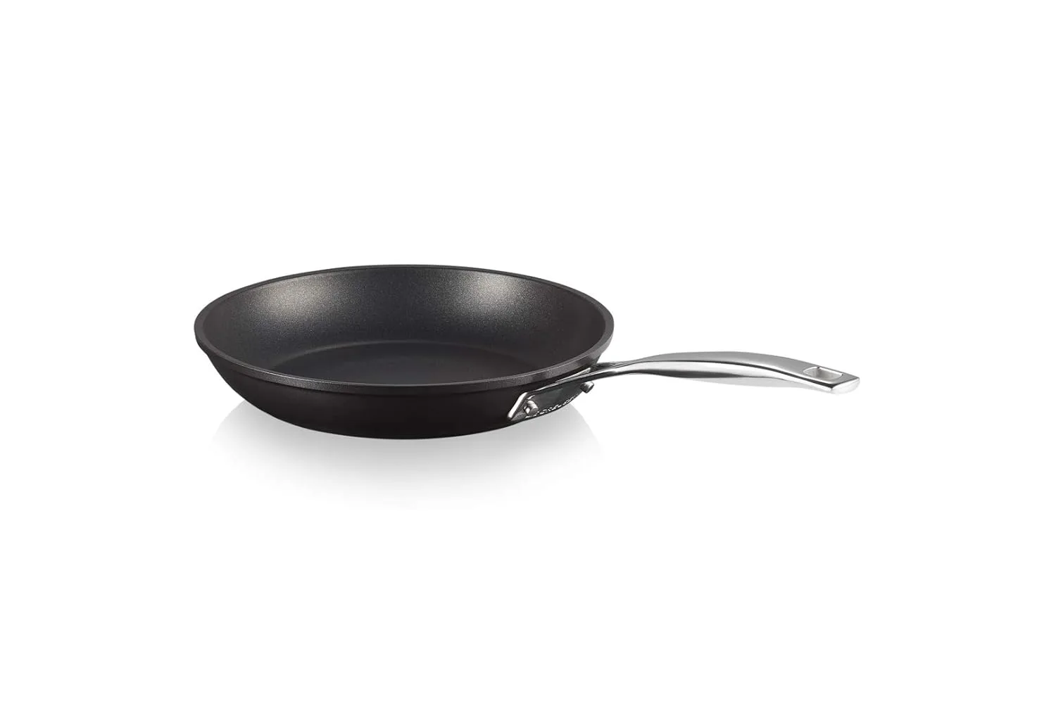 le creuset frying pan 2
