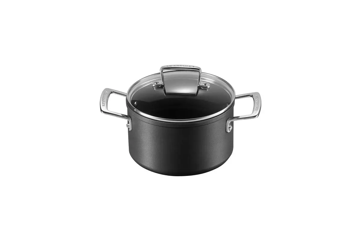 le creuset non stick pot 1