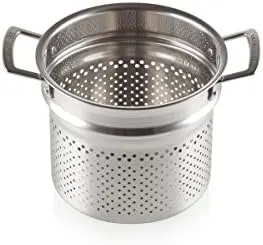le creuset pasta pot 2