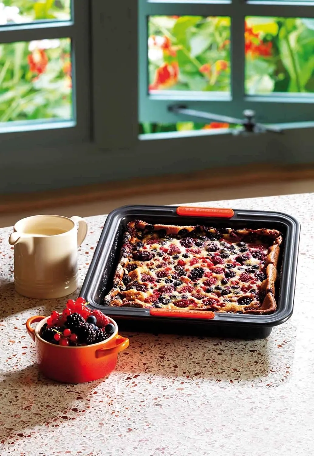 le creuset square cake tin 2