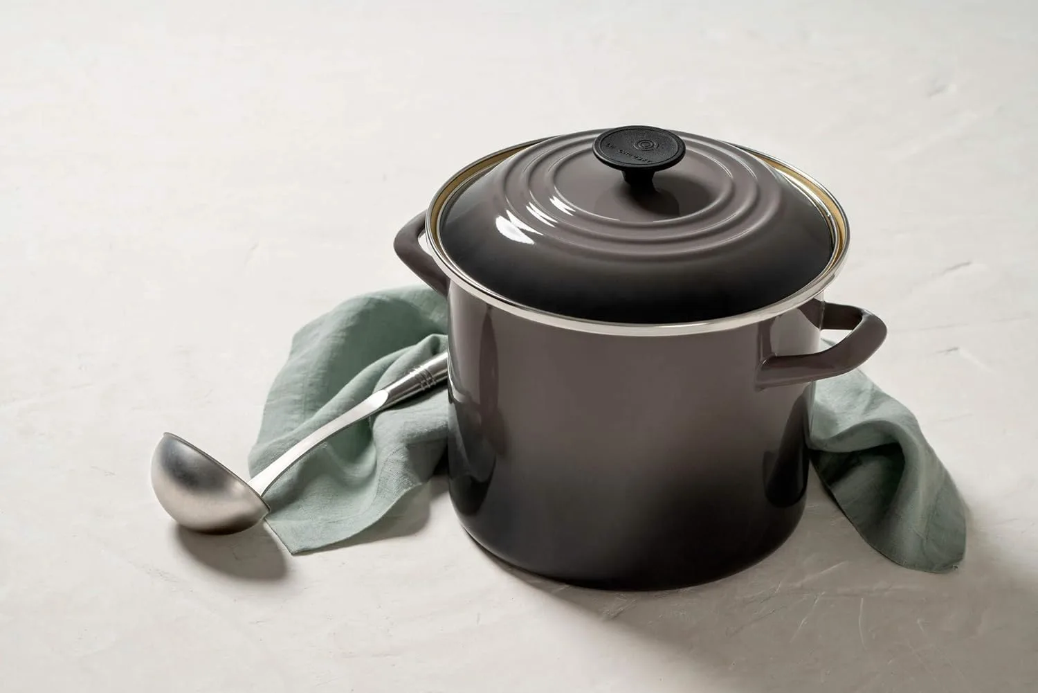 le creuset stockpot 2