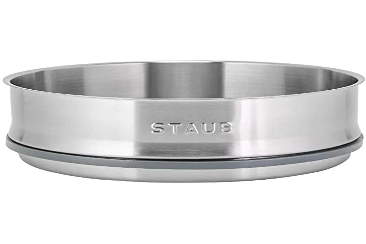 staub steam insert 1