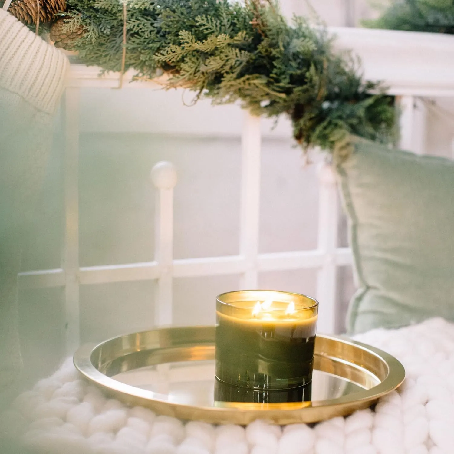 thymes frasier fir candle 2