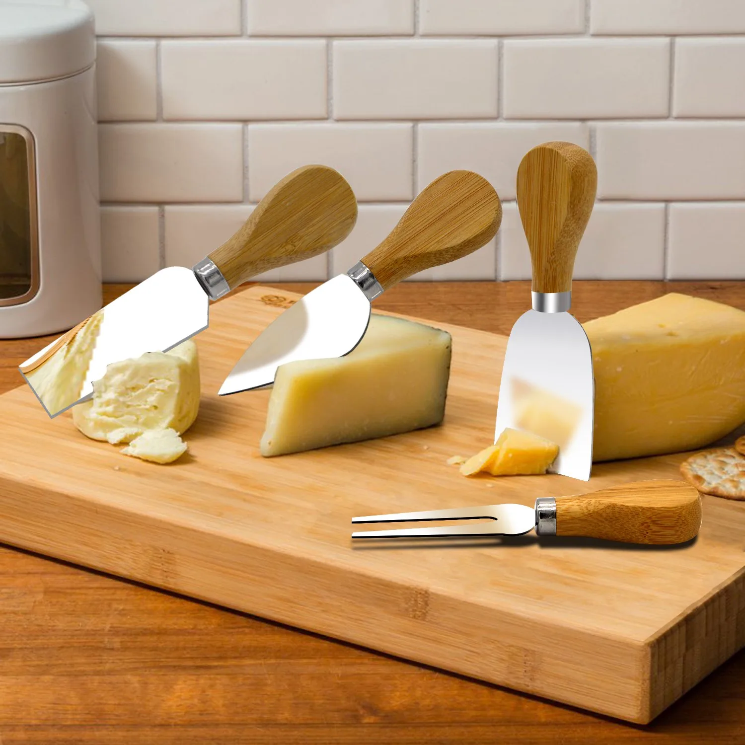 cheese knives bamboo 2