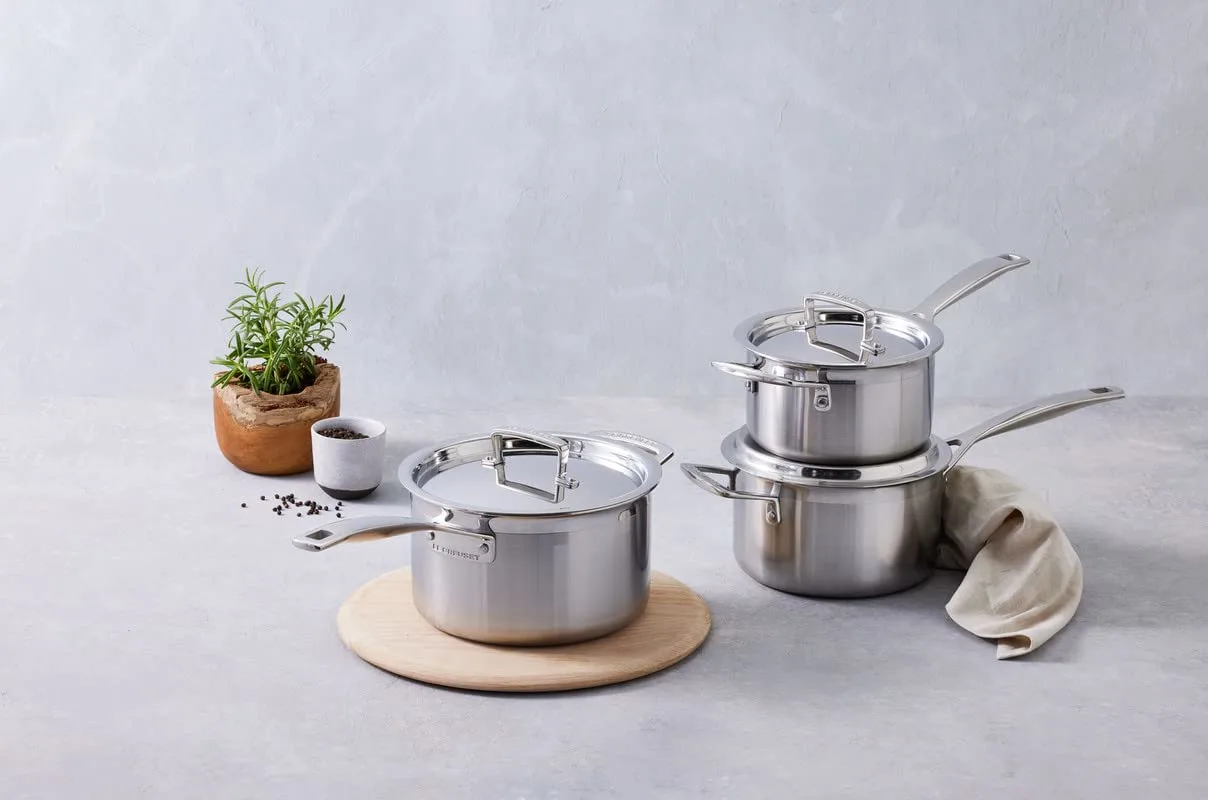 le creuset saucepan set 2