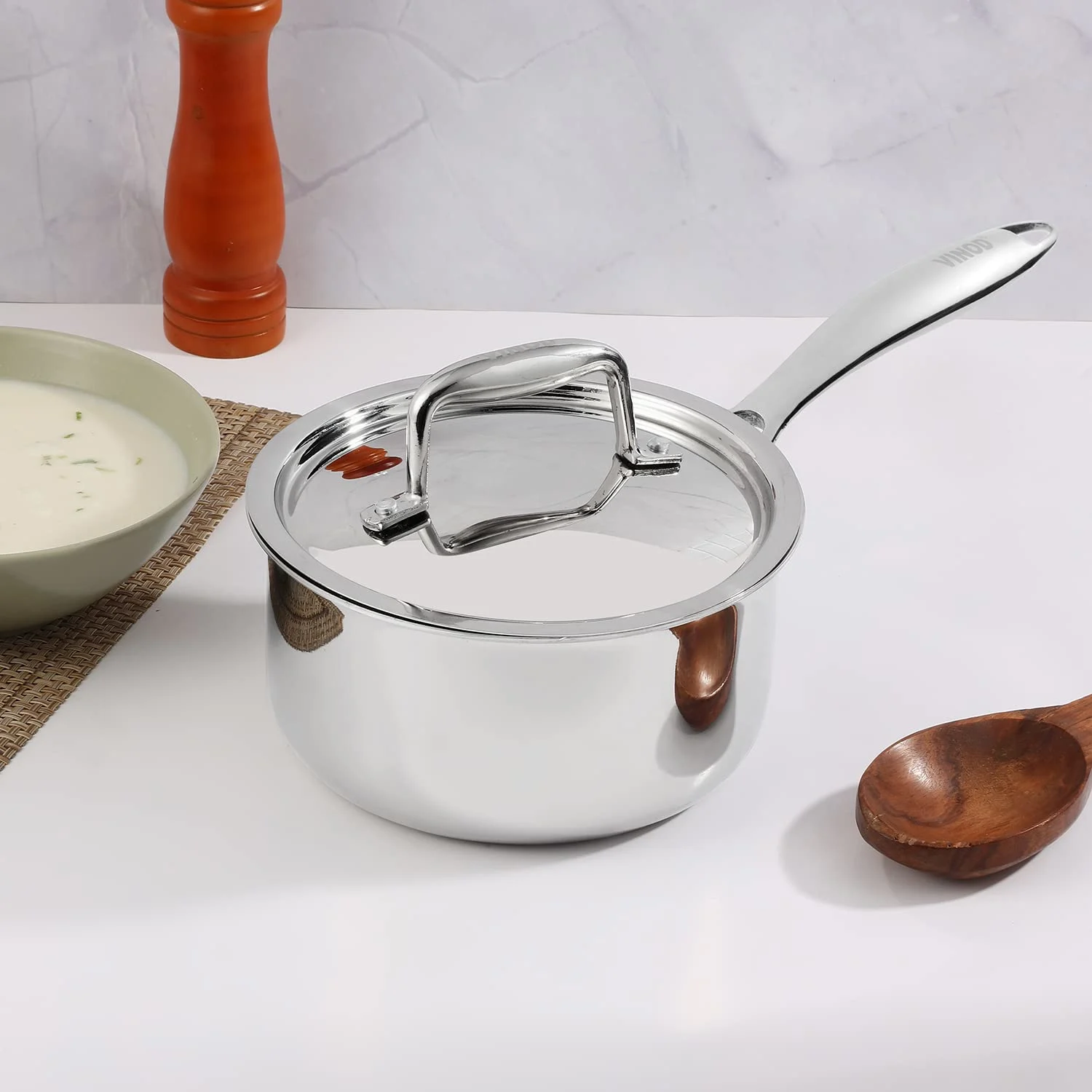 stainless steel saucepan 2