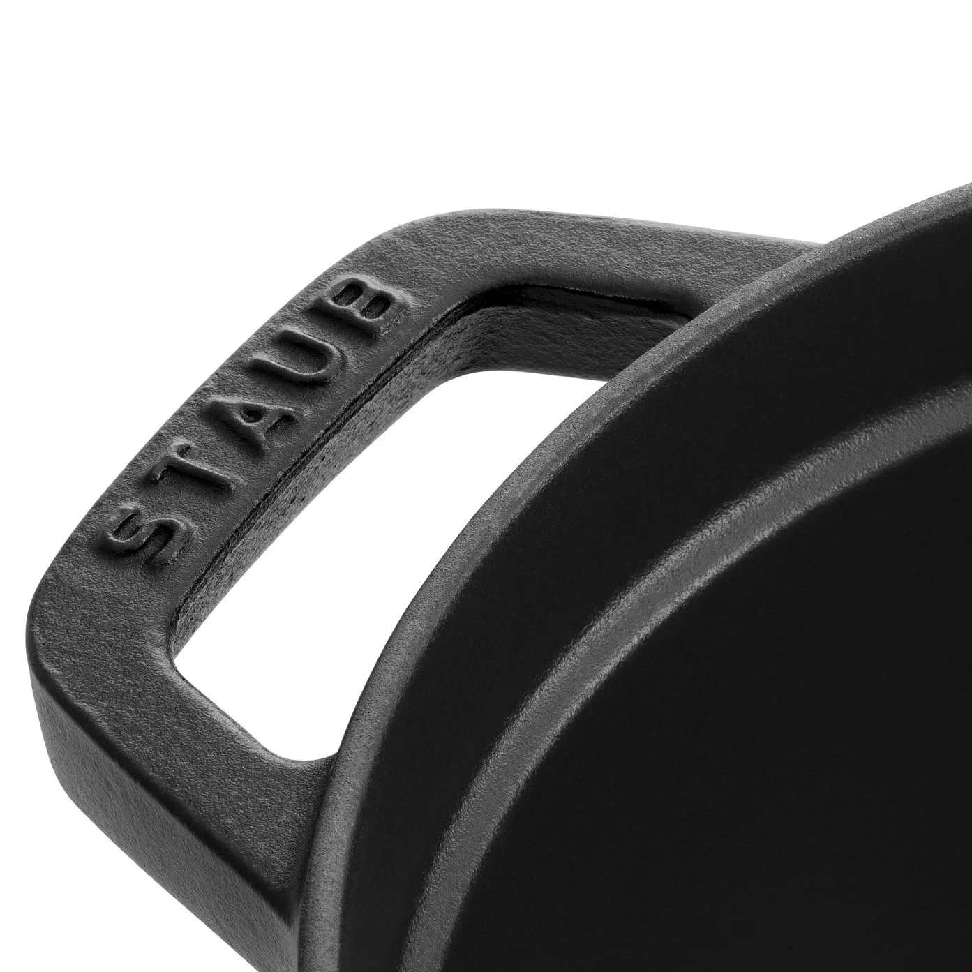 staub oval cocotte black 2